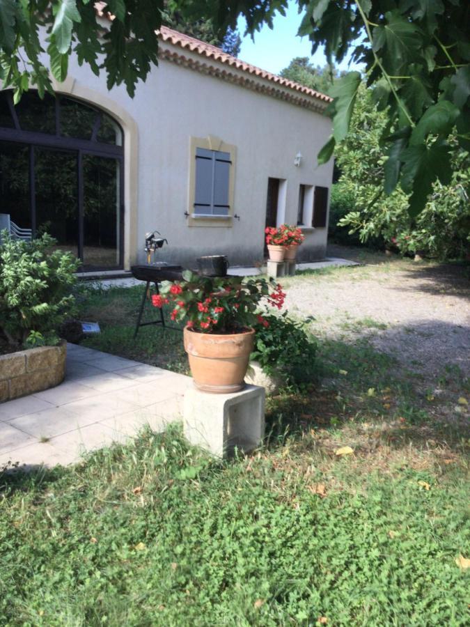 Appartement Dans Un Mas Provencal Istres Exteriör bild